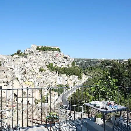 Intervallo Boutique Рагуза